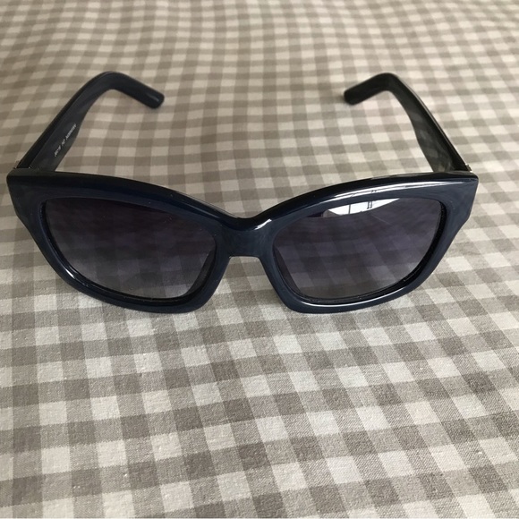 GAP Accessories - gap sunglasses